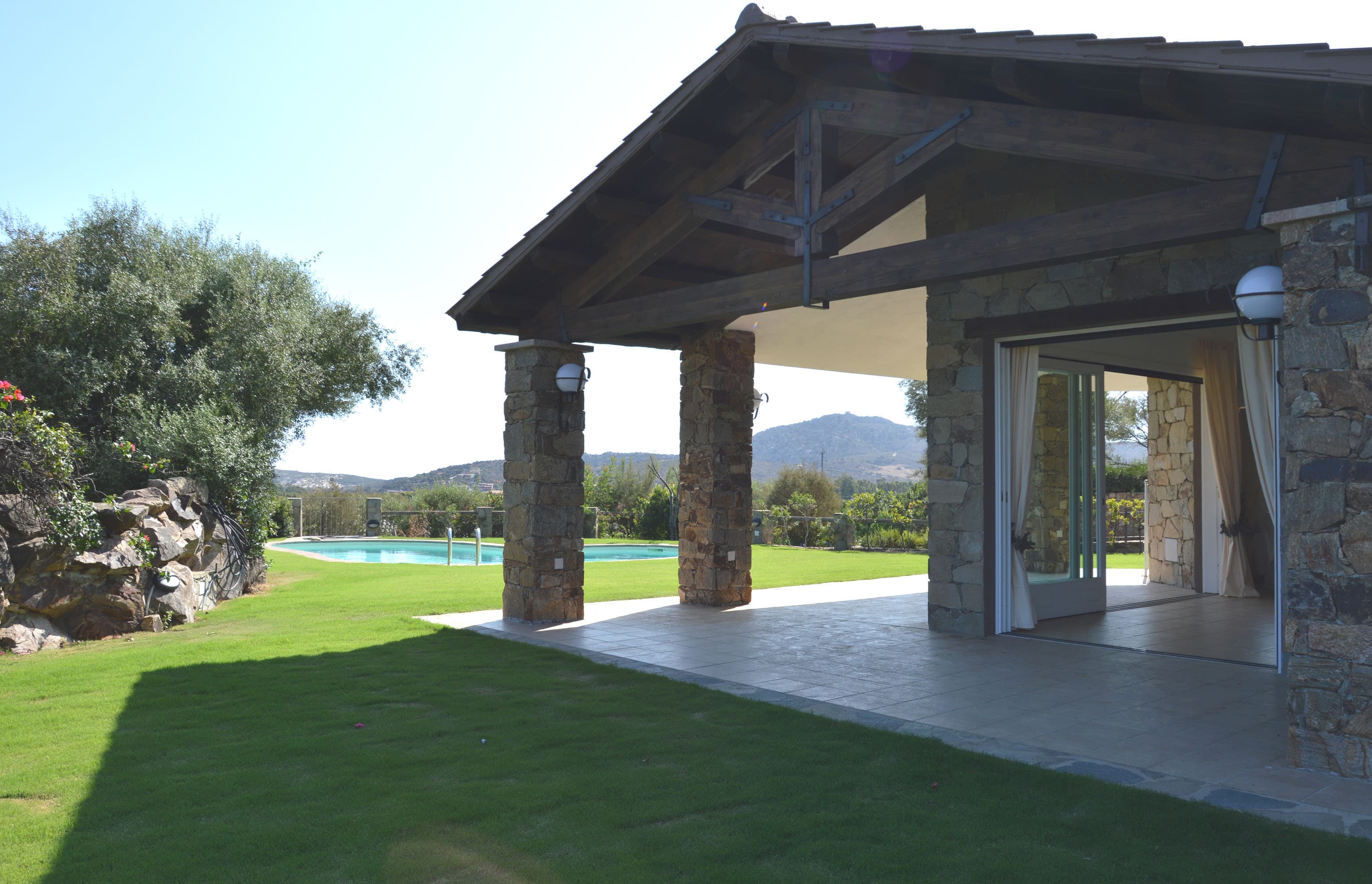 scorcio verso piscina